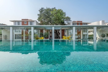 Modern 2Bhk W Rooftop Pool 10 Mins Drive To Beach,,2 star
