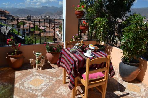 hostal qolqampata