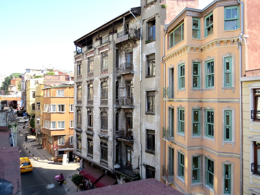 istanberry berry life apartments