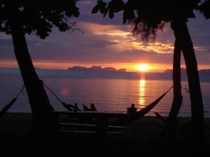 Joy Bungalow,Ko Jum>>Huai Nam Khao,2.5 star