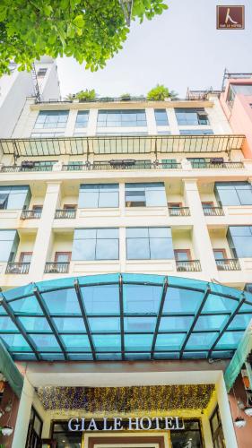 gia le hotel tam dao