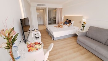 hotel girasol