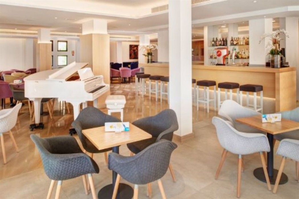 hotel girasol