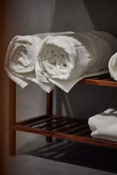 hotel silken rona dalba