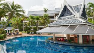chada thai village