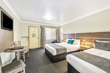 quality inn ashby house tamworth