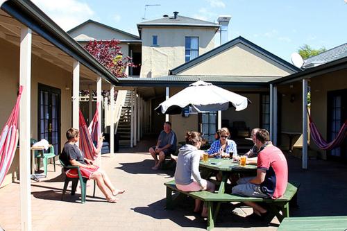 the prince albert backpackers and bar