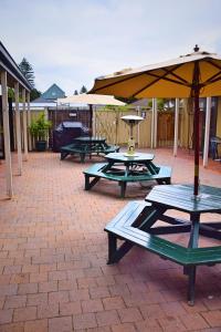 the prince albert backpackers and bar