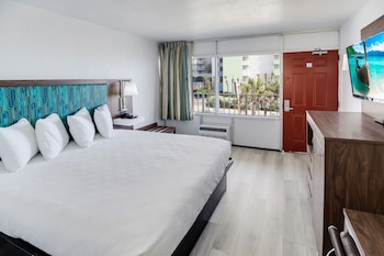 blu atlantic oceanfront hotel and suites