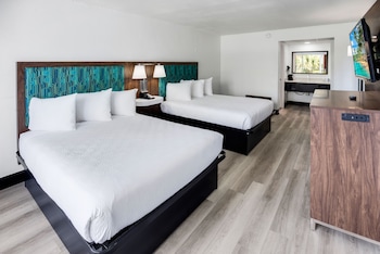 blu atlantic oceanfront hotel and suites