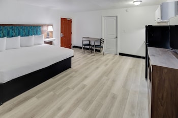 blu atlantic oceanfront hotel and suites