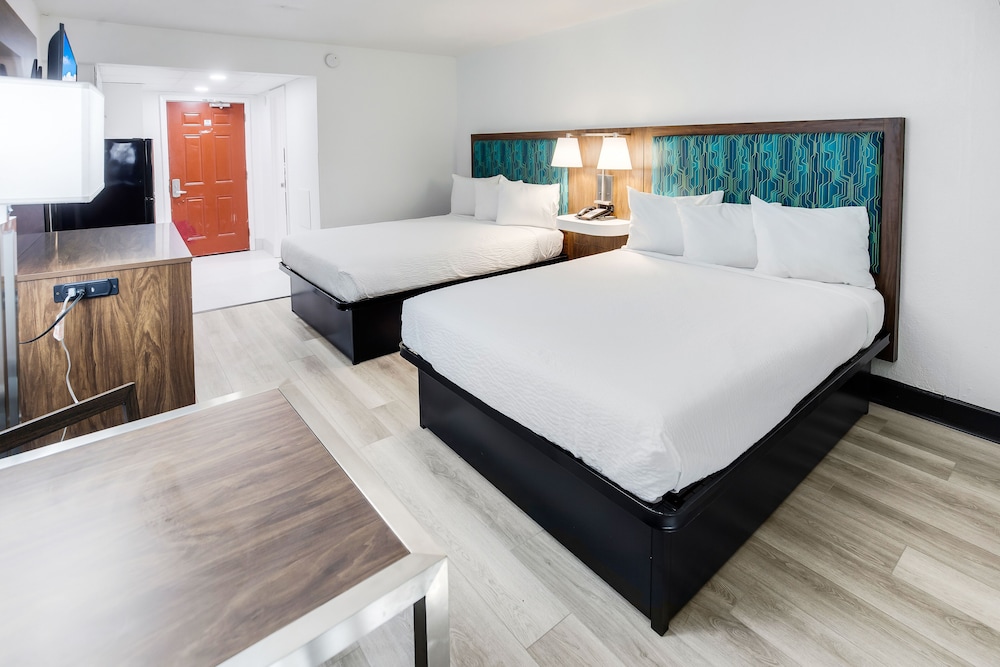 blu atlantic oceanfront hotel and suites