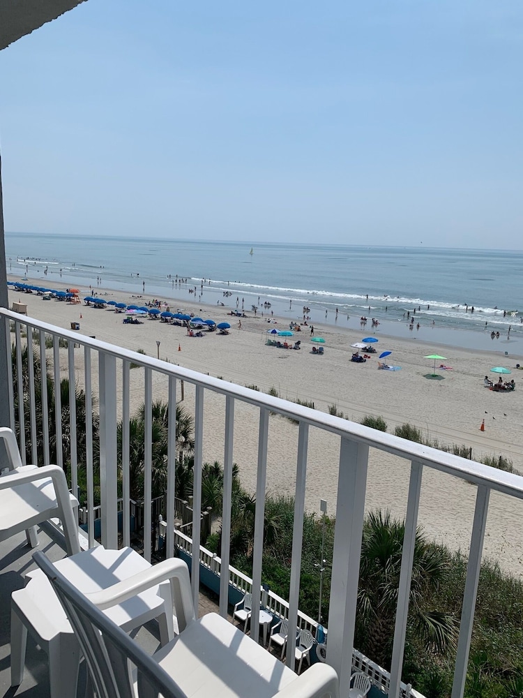 blu atlantic oceanfront hotel and suites