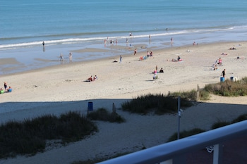 blu atlantic oceanfront hotel and suites