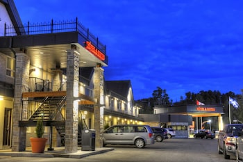 lescale hotel suites