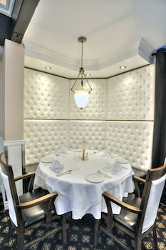 lescale hotel suites