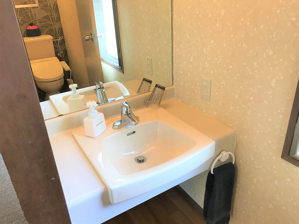 onsen hostel ks house hakone