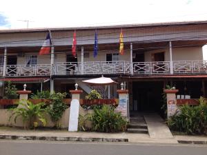 Hotel Posada Los Delfines,Bocas Del Toro Airport>>Bocas Del Toro,3 star