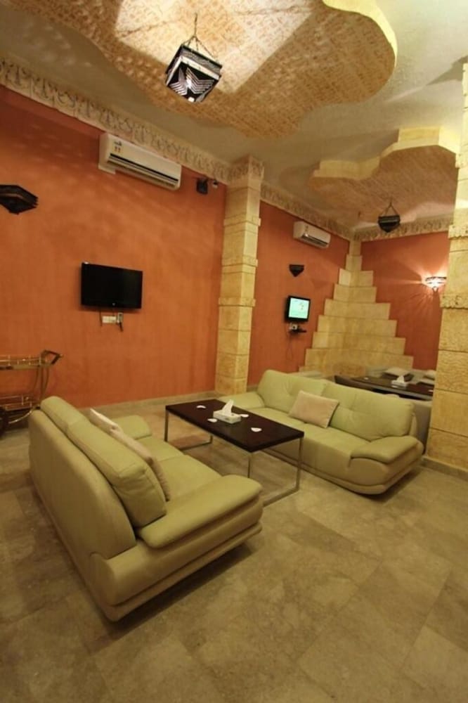 raoum inn shaqra