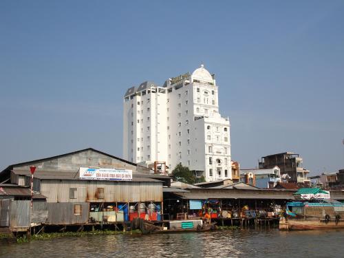 west hotel
