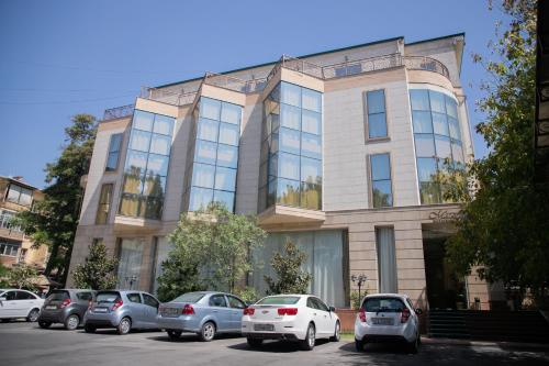 gloria hotel