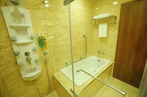 kindness hotel hualien main station