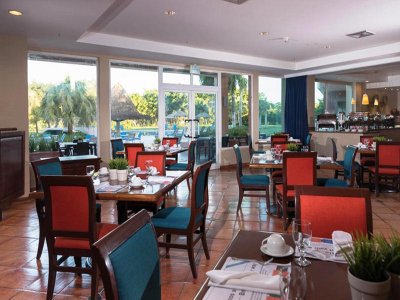 hodelpa garden suites golf and convention center