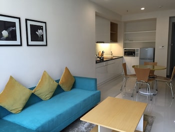 bluesky serviced apartment airport plaza