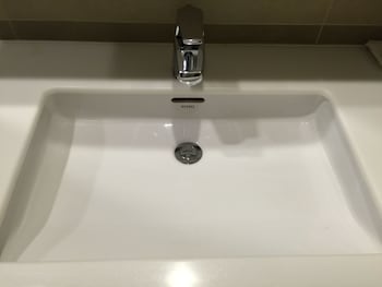 bluesky serviced apartment airport plaza