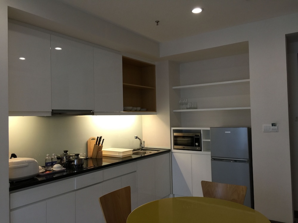 bluesky serviced apartment airport plaza