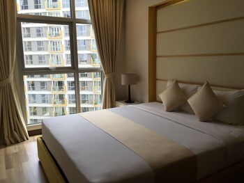 bluesky serviced apartment airport plaza