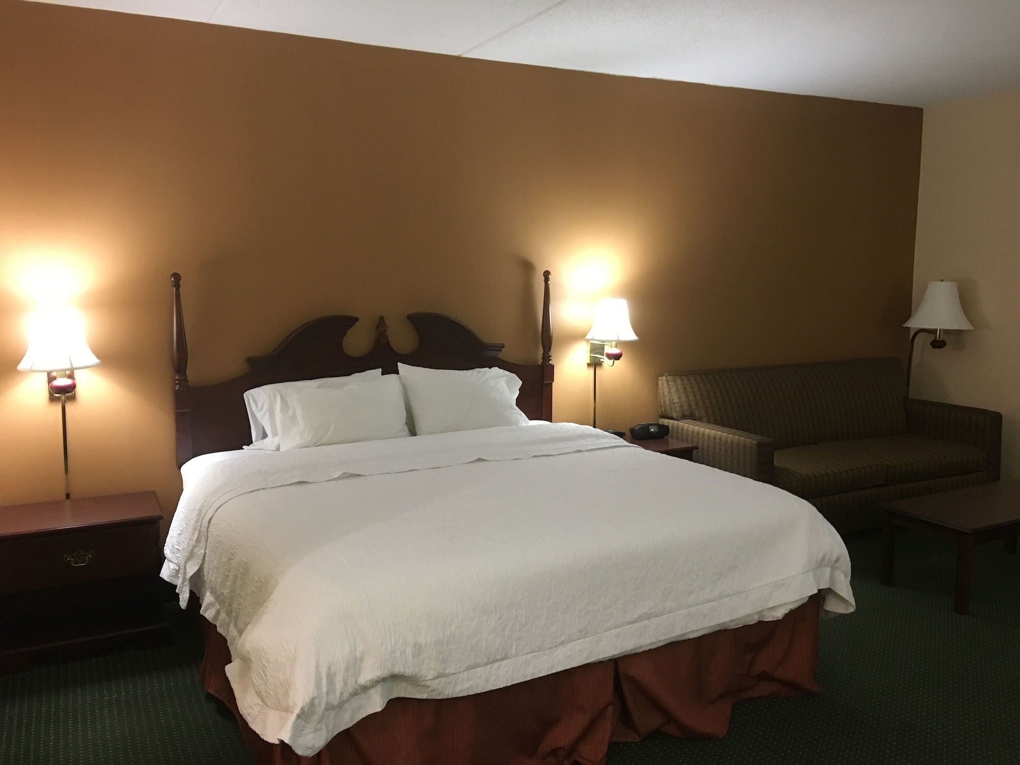 hampton inn bedford