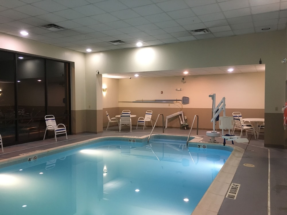 hampton inn bedford