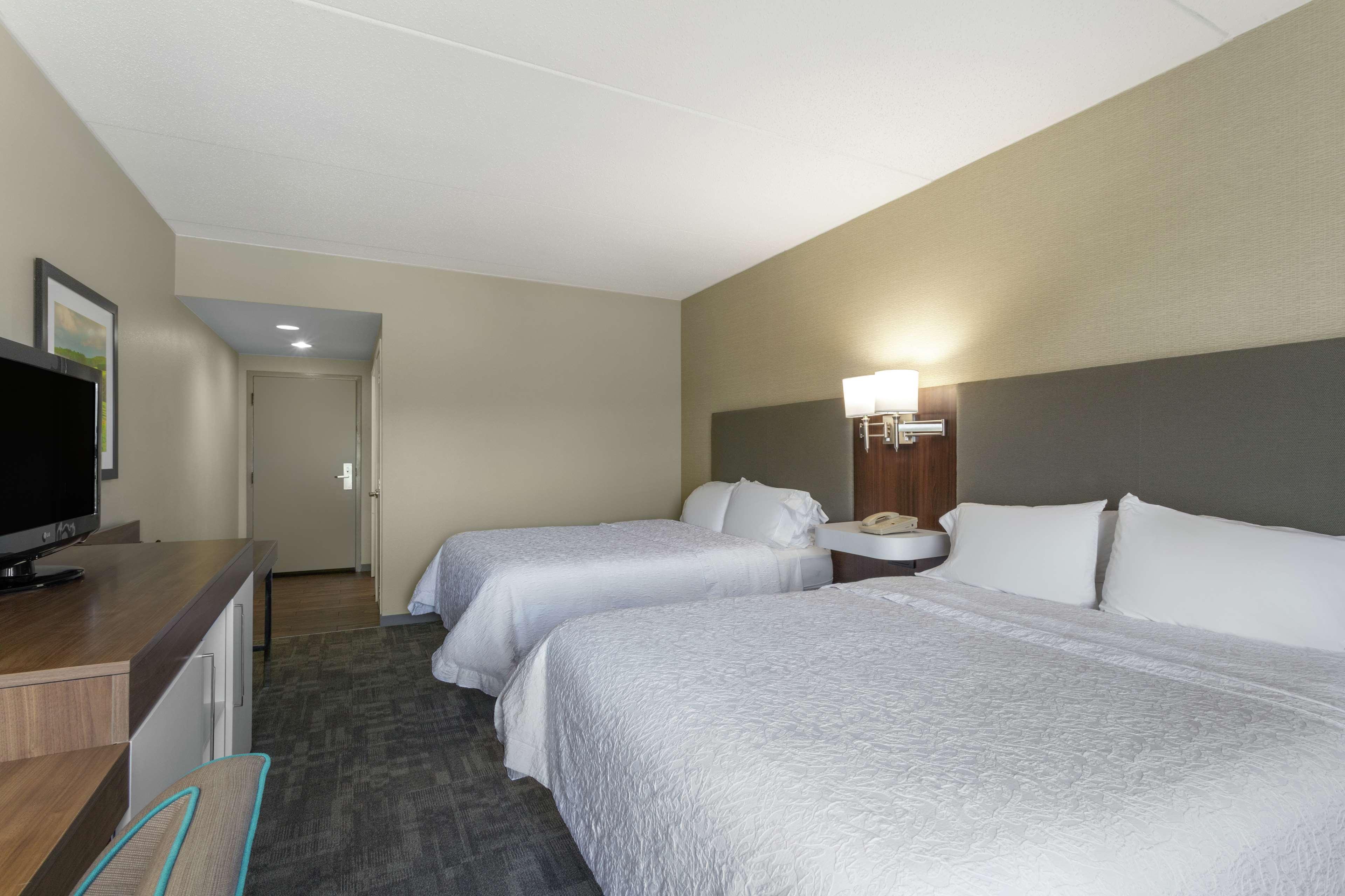 hampton inn bedford