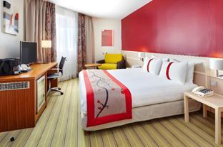 holiday inn toulon city centre by ihg