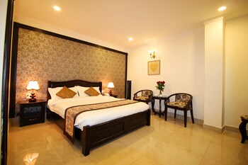 royal hotel dalat