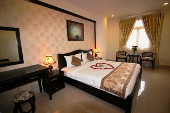 royal hotel dalat