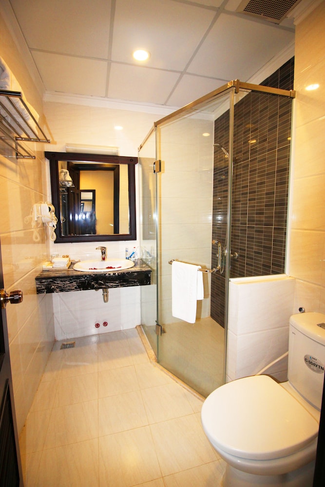 royal hotel dalat