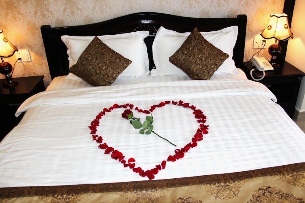 royal hotel dalat