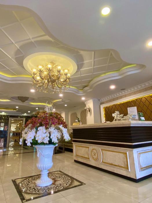 royal hotel dalat