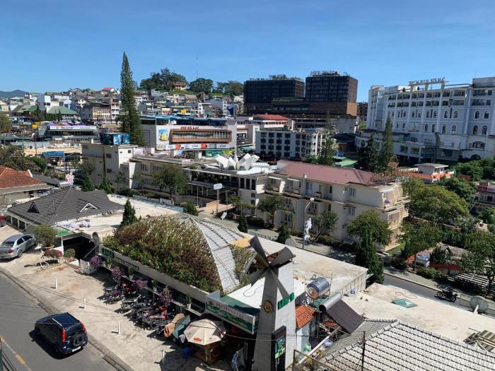 royal hotel dalat