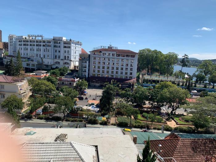 royal hotel dalat