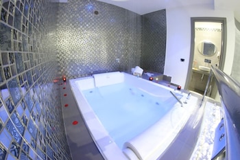 Hotel Luxor,Casoria>>Campania,3 star