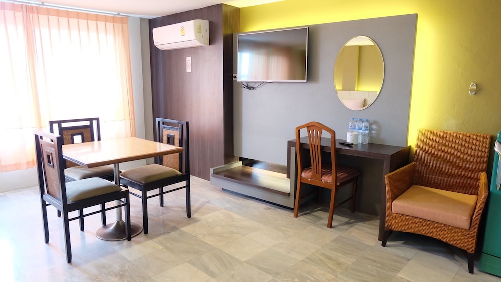 silom boutique hotel hatyai