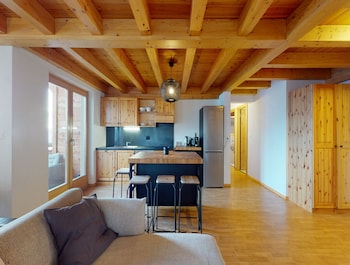 spacious apartment with balcony