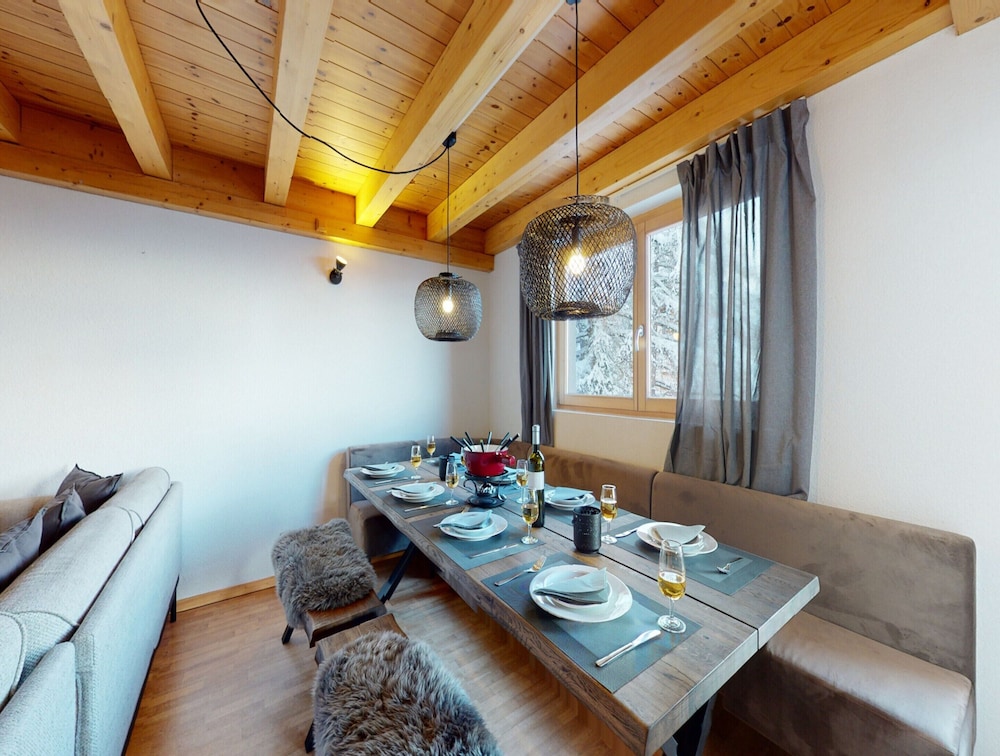 spacious apartment with balcony