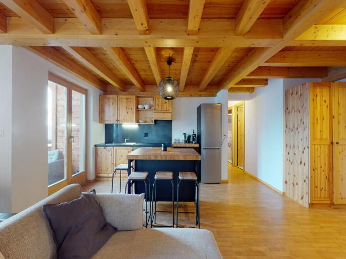 spacious apartment with balcony