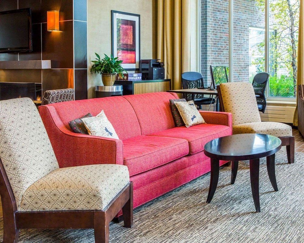 cambria hotel traverse city