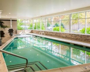 cambria hotel traverse city