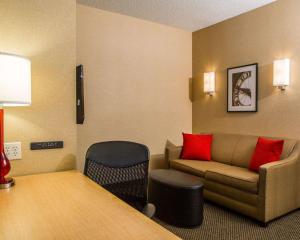 cambria hotel traverse city